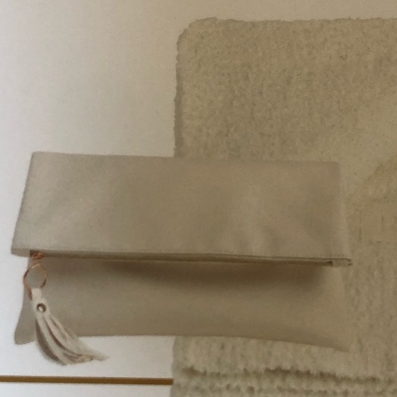 Rachel Miriam Eve Clutch - Picture 3 of 14